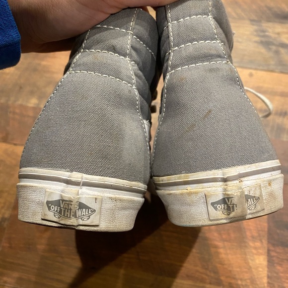 Vans - Picture 4 of 6